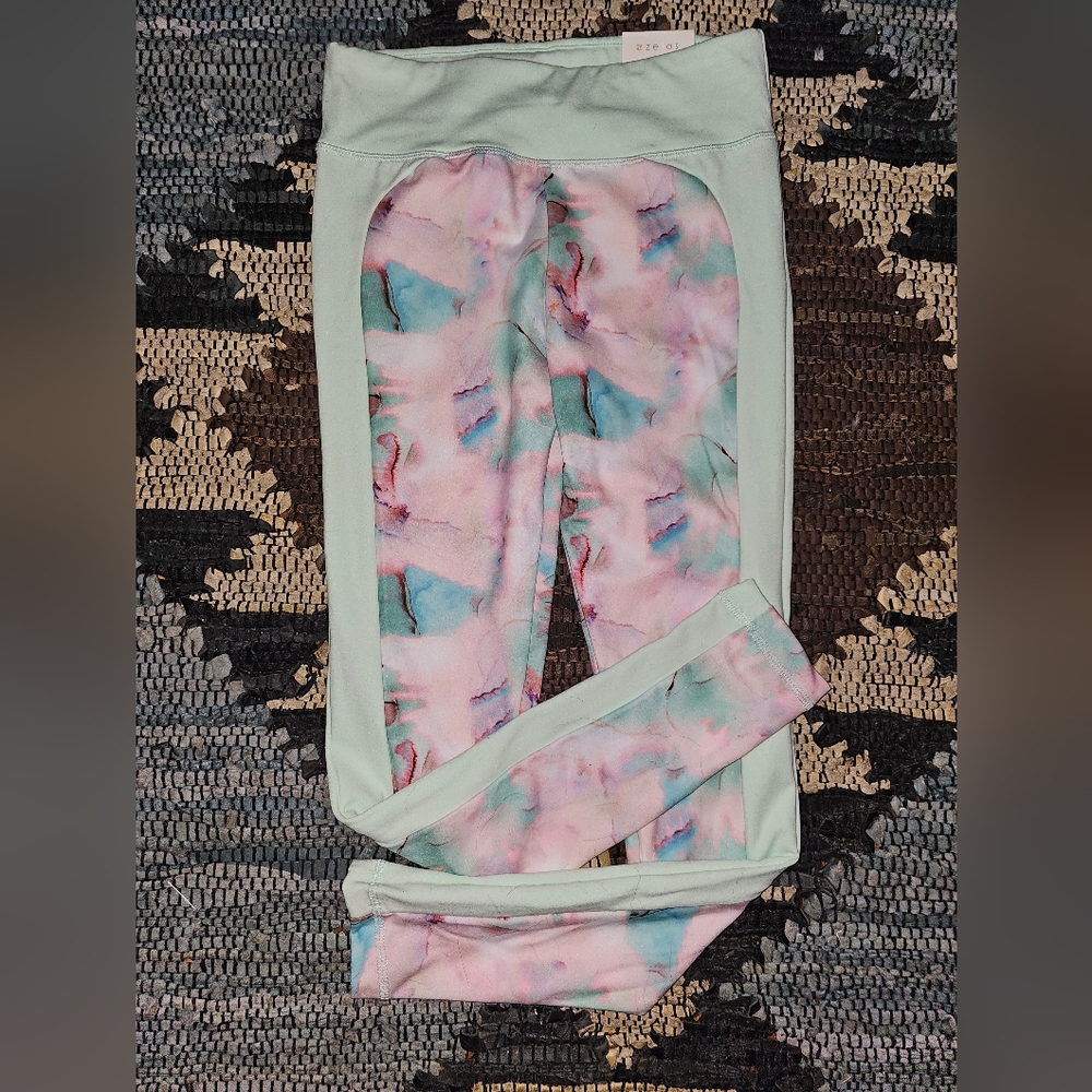 NWT Zelos Size Large Kids Leggings 24x26